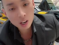 快手网红爱婷哥吃瓜,揭秘娱乐圈幕后故事